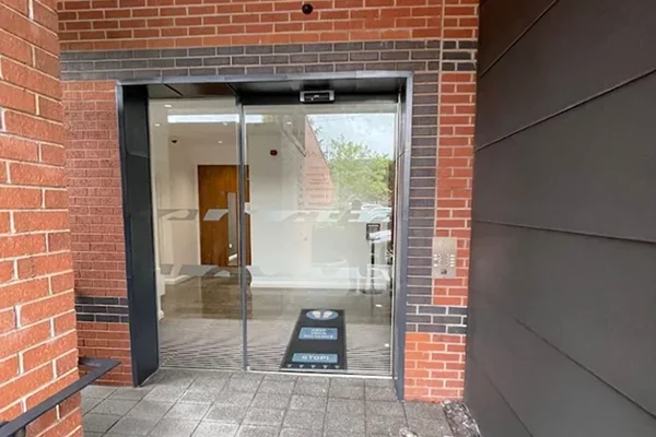 Automatic Sliding Doors Hull