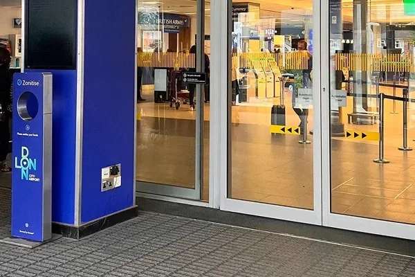 Automatic Sliding Doors Hull