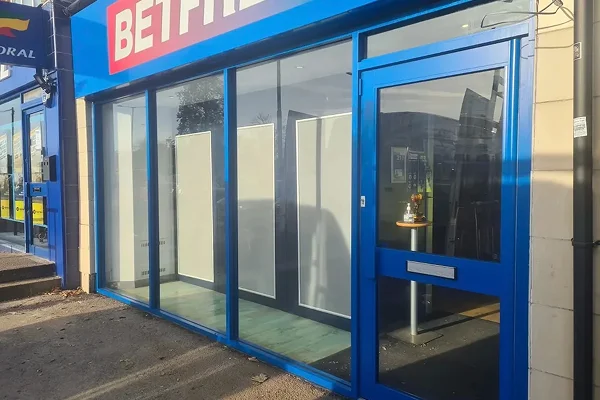 Shop Front Maintenance Hull